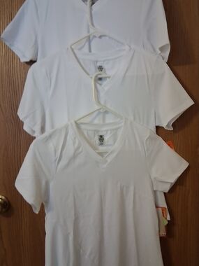 Mono B White Short Sleeve V-Neck Tee - Optimized Sun Protection S,M &L